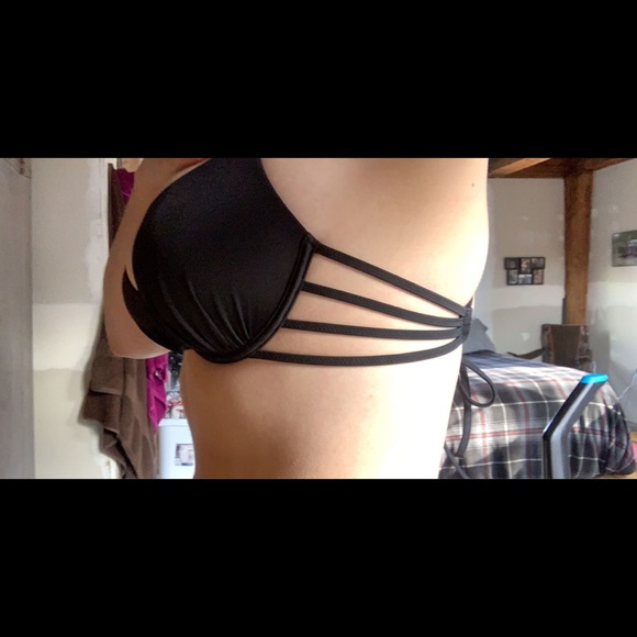 Black bikini top - Picture 4 of 5